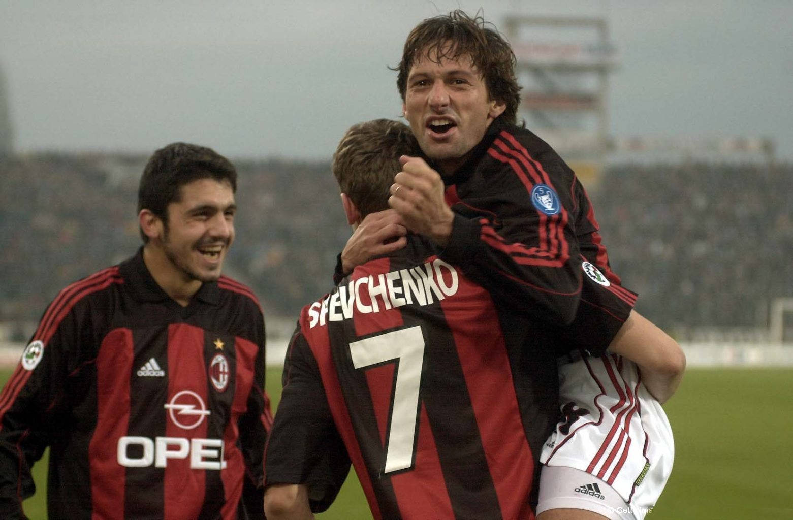 三场比赛中 三场比赛中